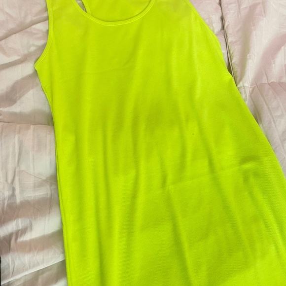 Dresses - Picture 2 of 5